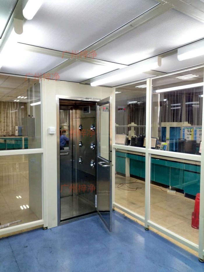 風淋室和潔凈棚搭配